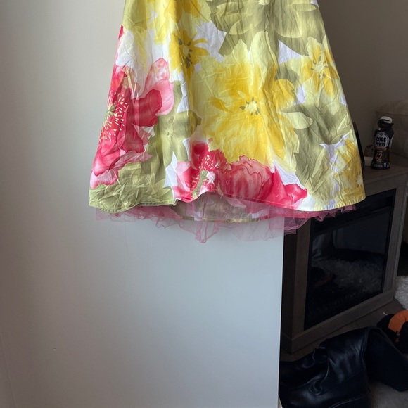 Suzy Shier Floral Halter Dress Size Small - Picture 3 of 5